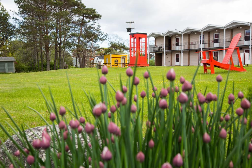 Wheelhouse Motel Lunenburg Exterior foto